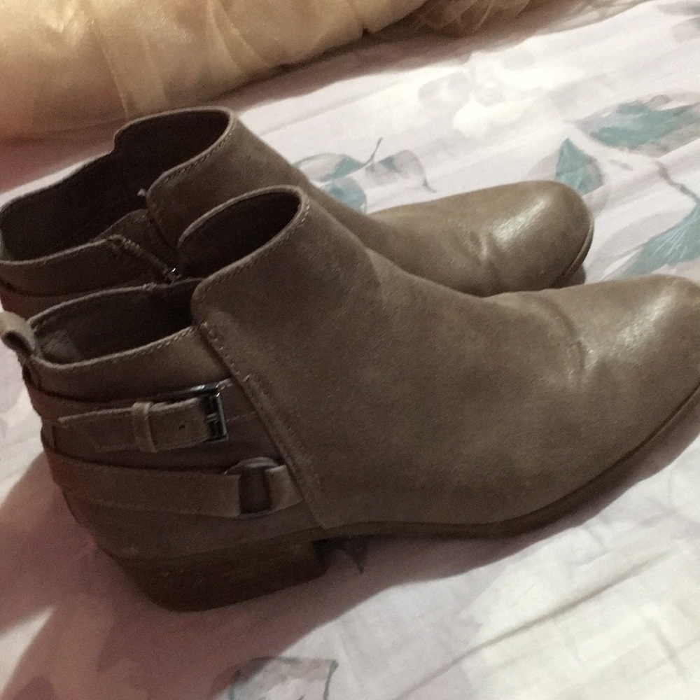 Brown short boots